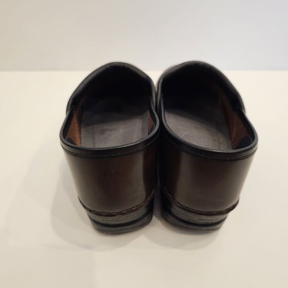 Dansko Women's Pro XP Dark Brown Leather Clogs / Mules Size 38 - Picture 4 of 9